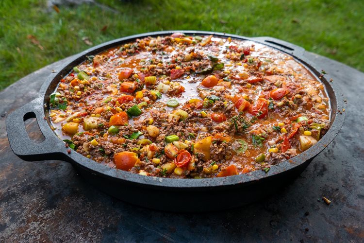 Outdoor Teamkochen das gemütliche Outdoorerlebniss