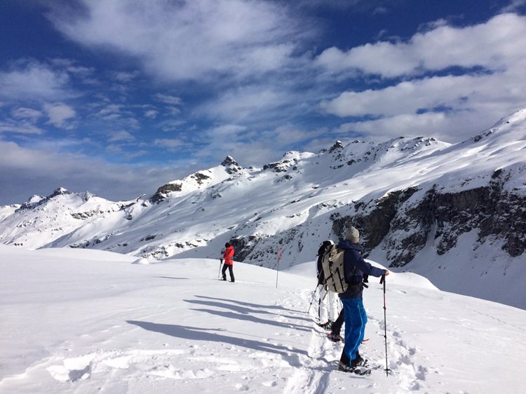 METTMEN SCHNEESCHUHTOUR