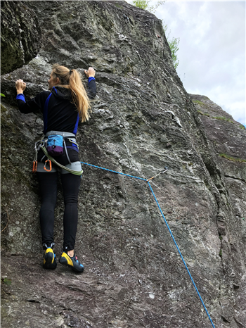 Outdoorkletterkurs-am-Aterenstein