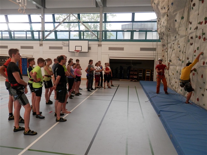 Sportzentrum-Kerenzerberg